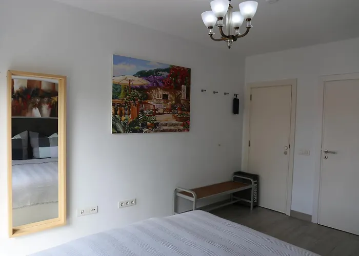 Jungle Paradise 라오로타바